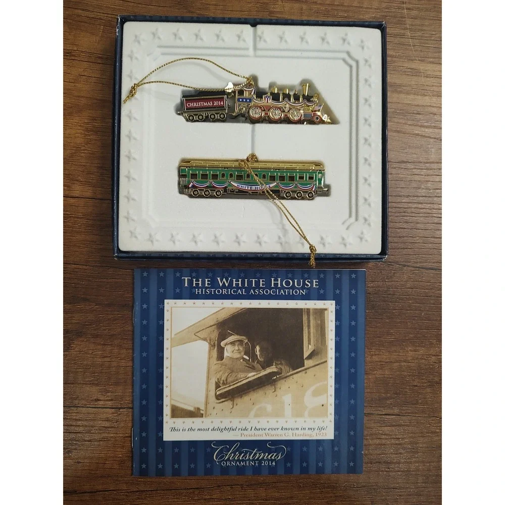 The White House Historical Association 2014 CHRISTMAS ORNAMENT Box Pamphlet B5